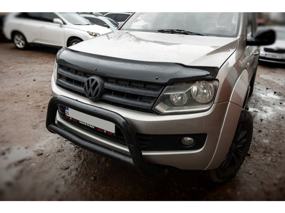 Volkswagen Amarok Дефлектор капота (мухобойка) EuroCap