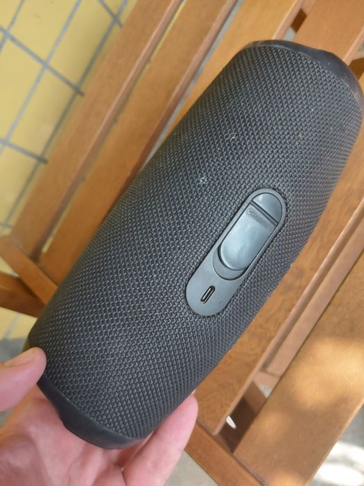 JBL charge 5 Tomorrowland edition,