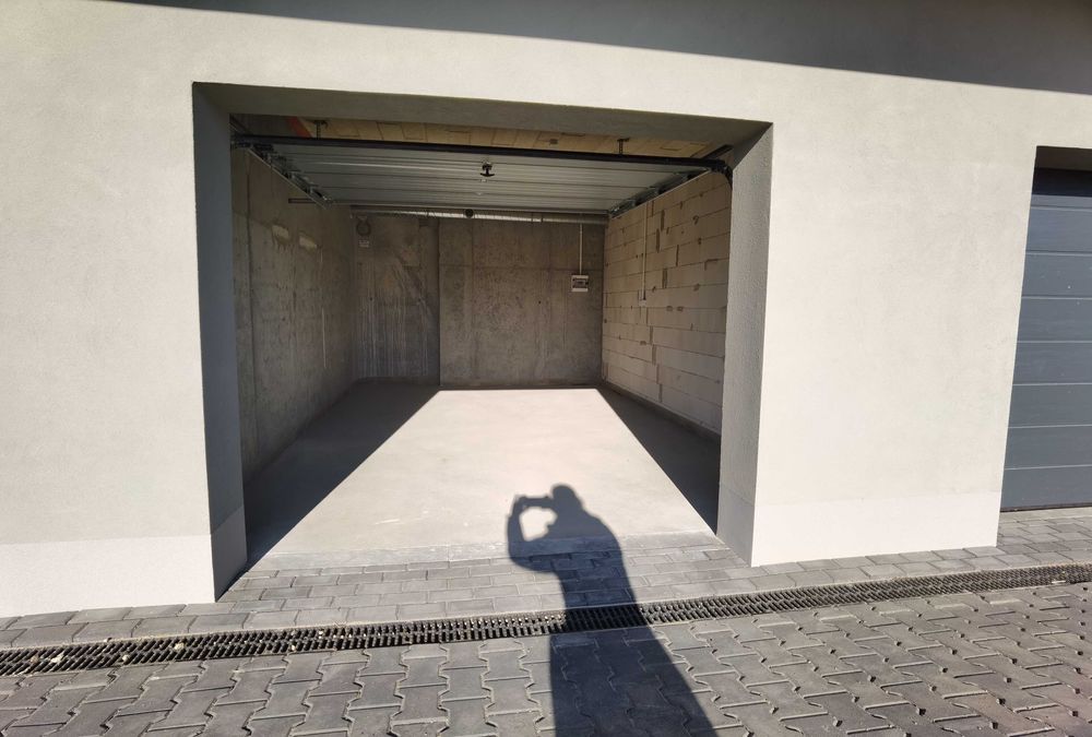 Garaż 24 m2 Do Wynajęcia - Duży i Wysoki I ul. Bartąska I Obwodnica