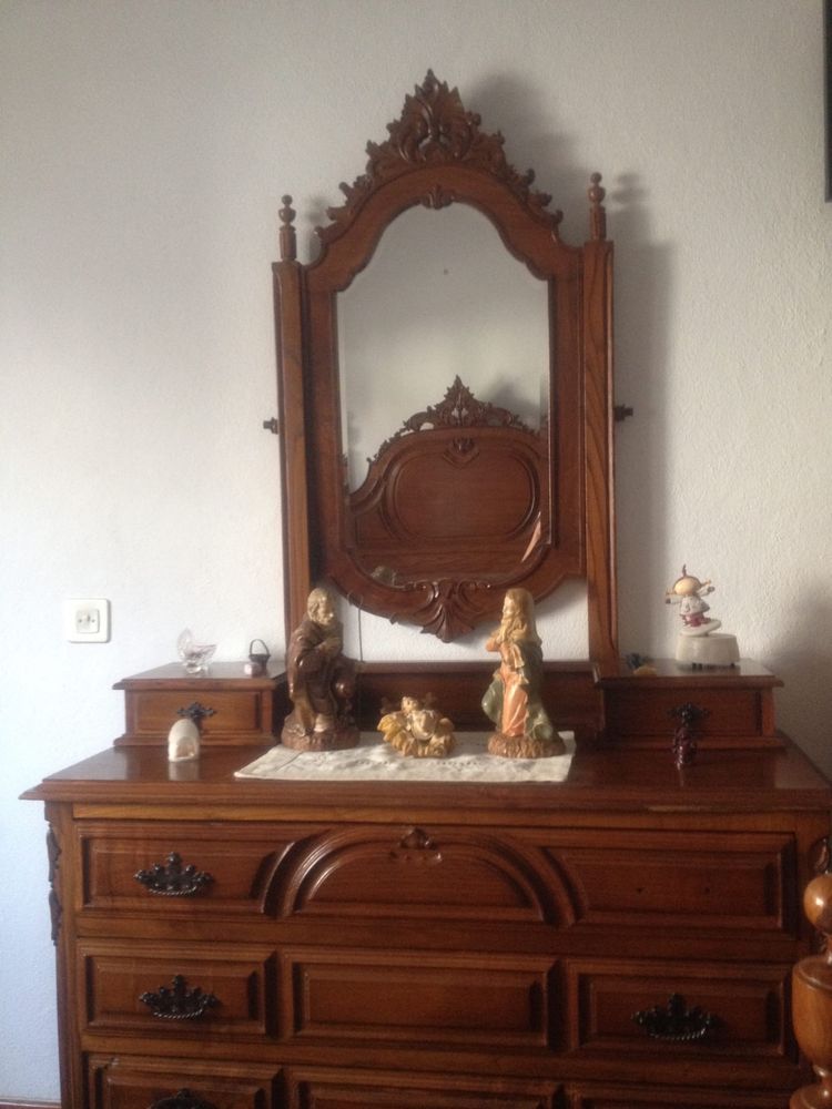Mobília de quarto de casal em excelente estado