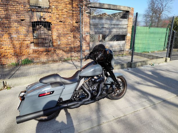 Harley-Davidson FLHXS Special Harey street glide st 117