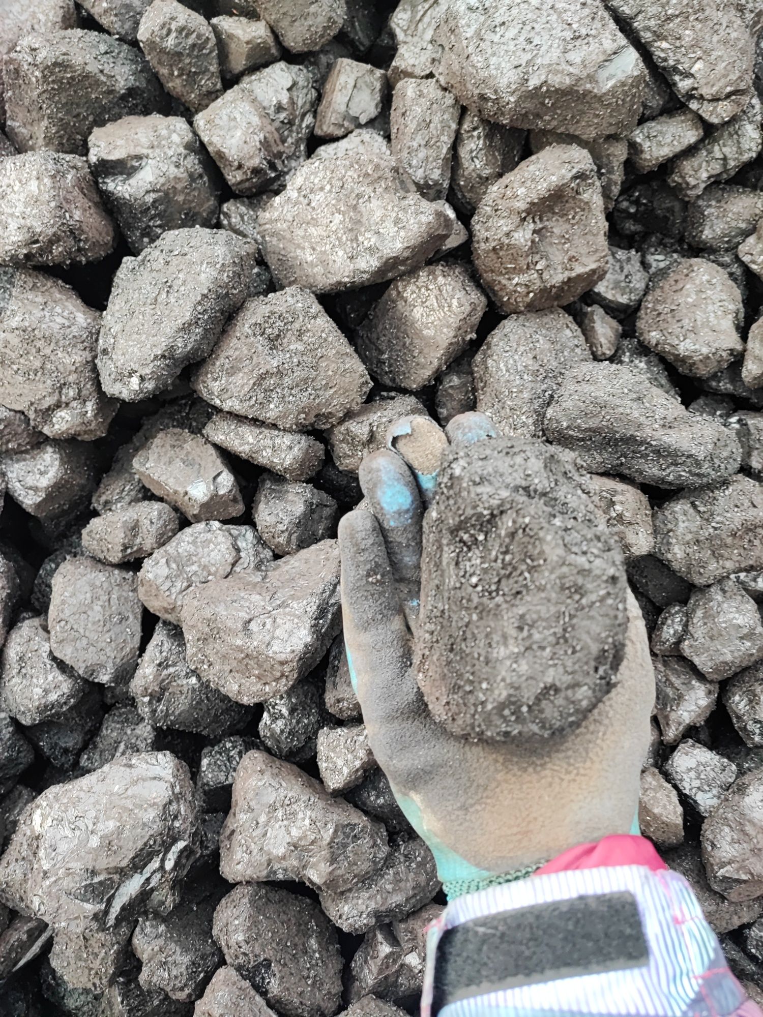 Węgiel kamienny orzech wysokokaloryczny 30MJ tanio transport kostka