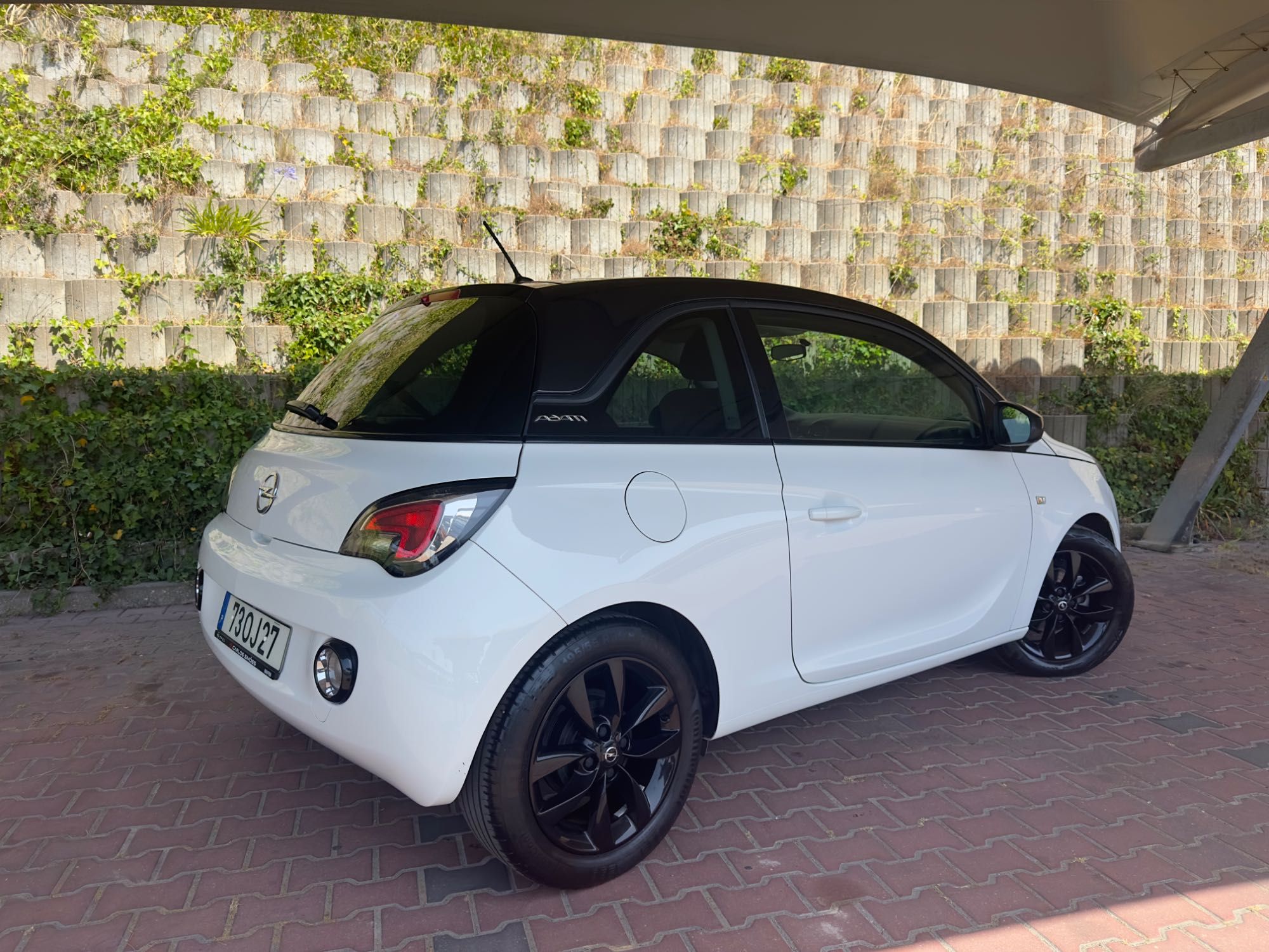 Opel Adam 1.2 Black Edition - Extremamente Estimado