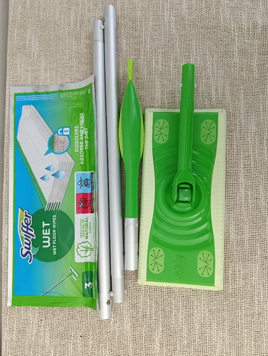 Swiffer 3D Cleaner Zestaw Startowy – Miotła + Chusteczki, Nowy