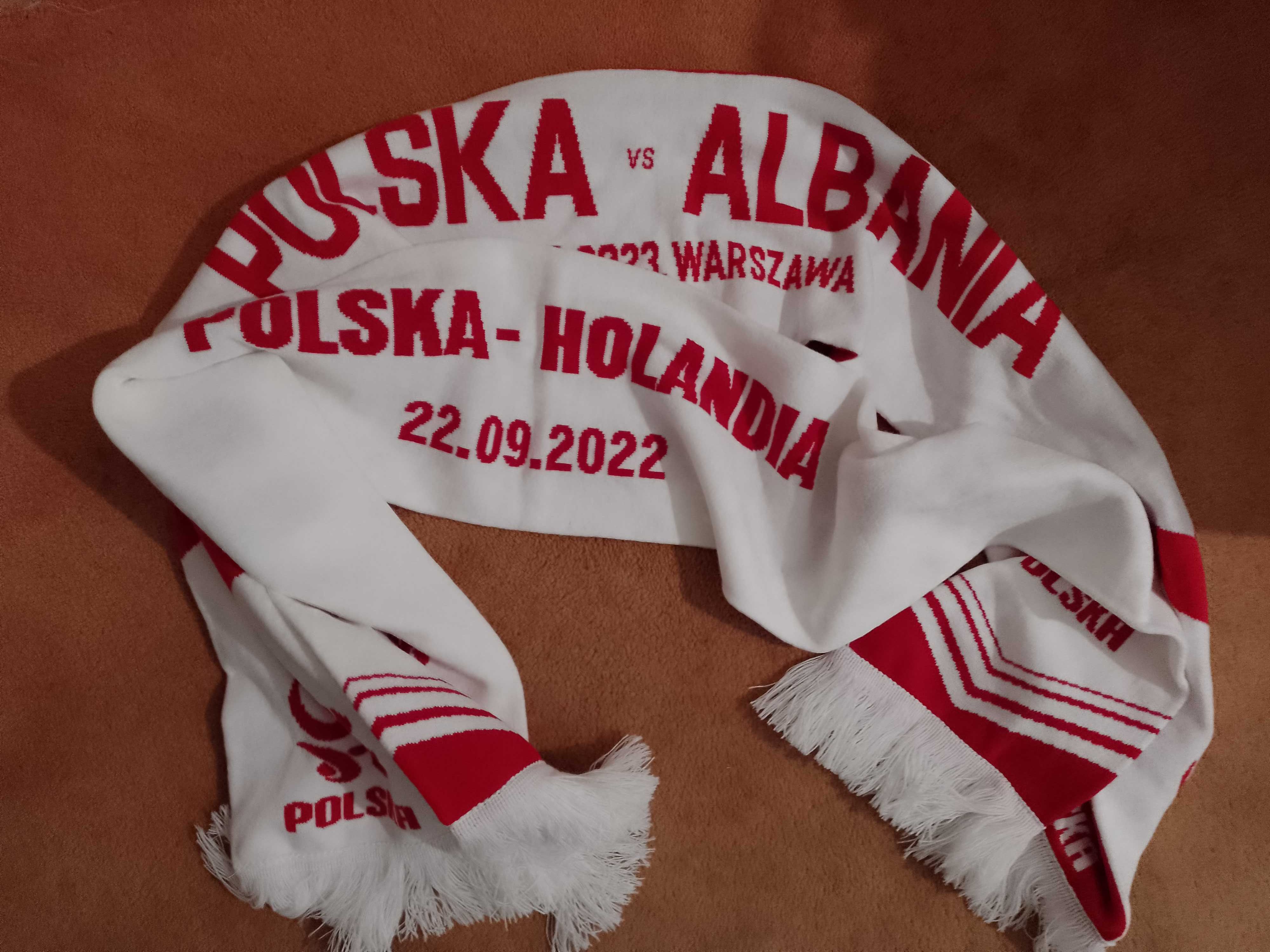 Dwa szaliki kolekcjonerskie piłkarskie Polska
