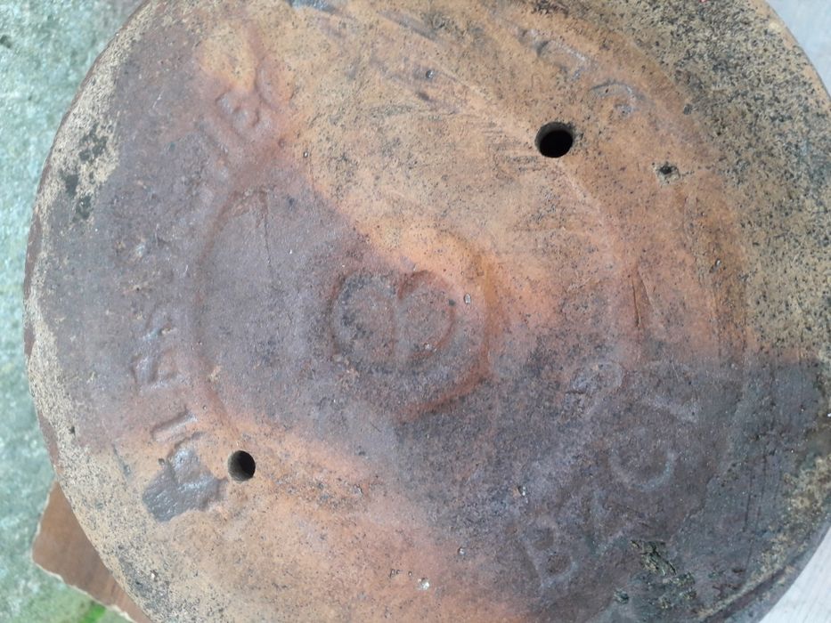 Stare garnki  dzbanki z kamionki .