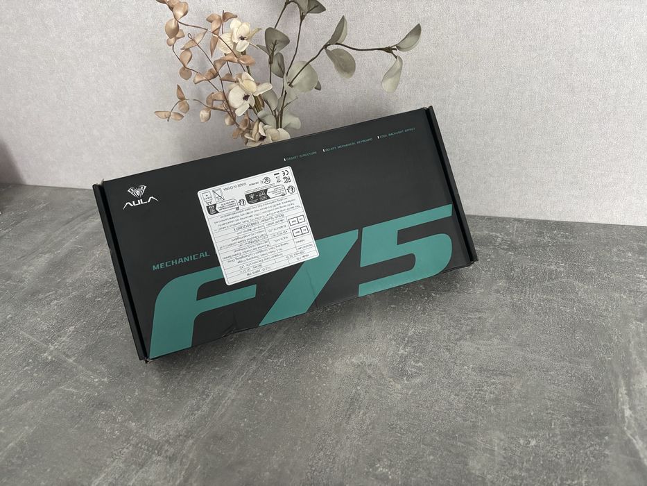 Aula f75 повністю нова