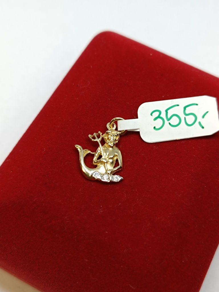 Złoty wisiorek znak zodiaku Wodnik z cyrkoniami, złoto próby 585
