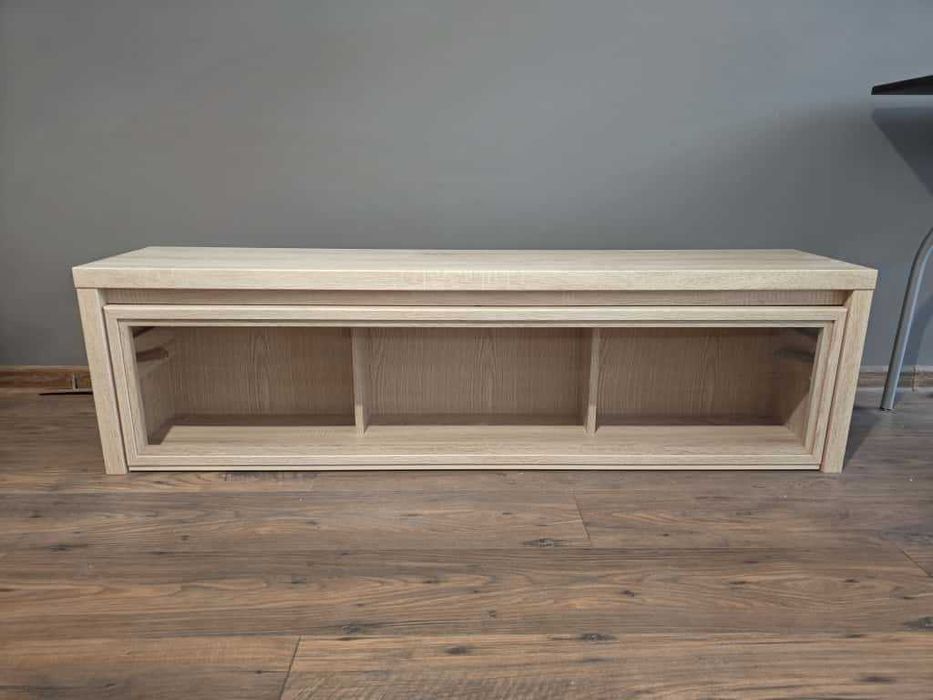 Witryna wisząca Kaspian