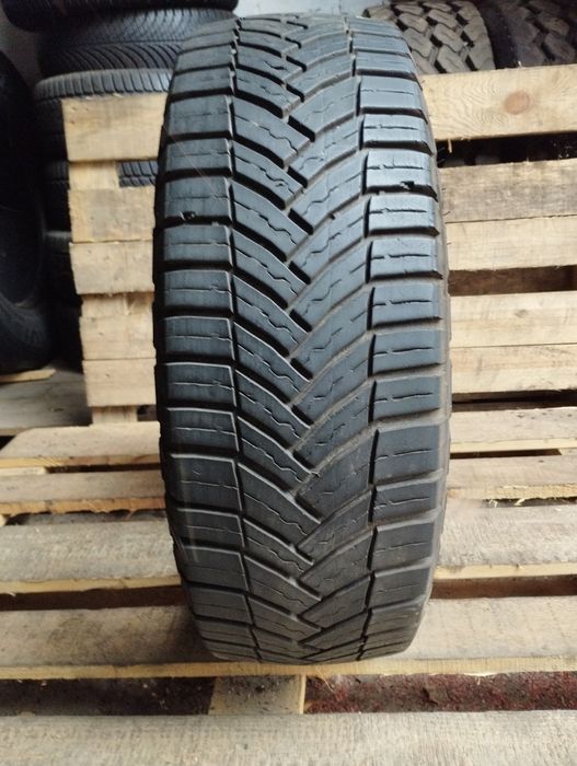 205/65/16с Michelin 1 шт