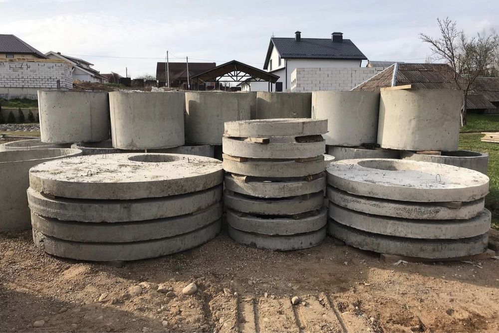 Бетонні кільця. Монтаж септиків. Копання траншей.