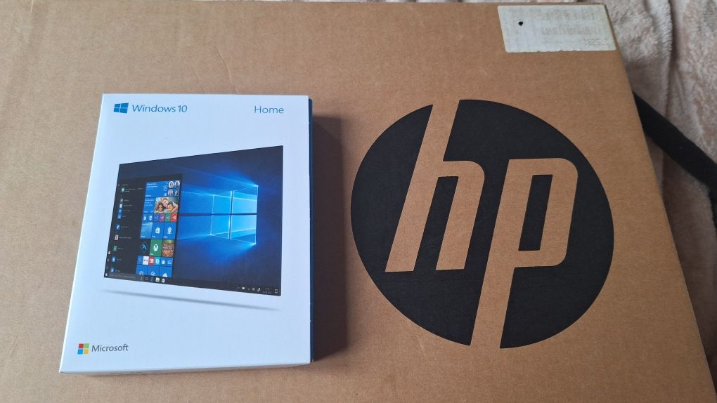 Laptop HP 14 i3-6006U/8GB/240SSD Świetny stan! Windows 10 BOX