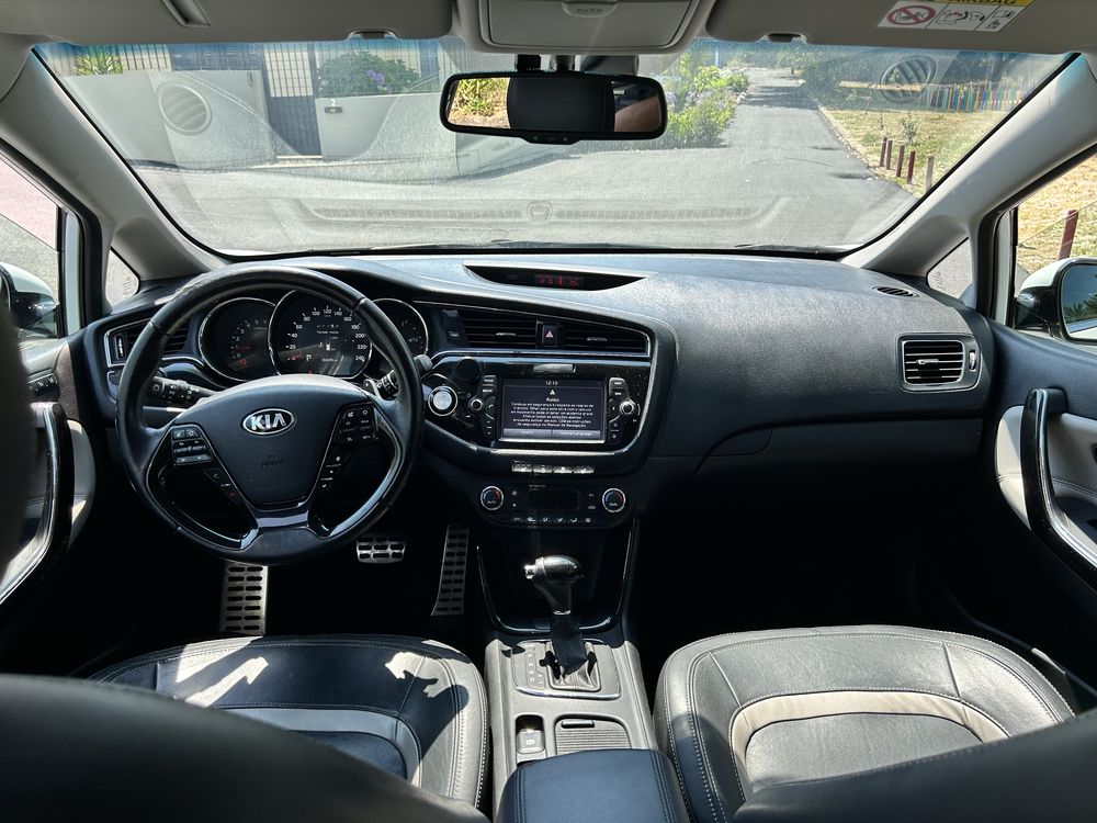 Kia Ceed SW 1.6 CRDI (caixa automatica)