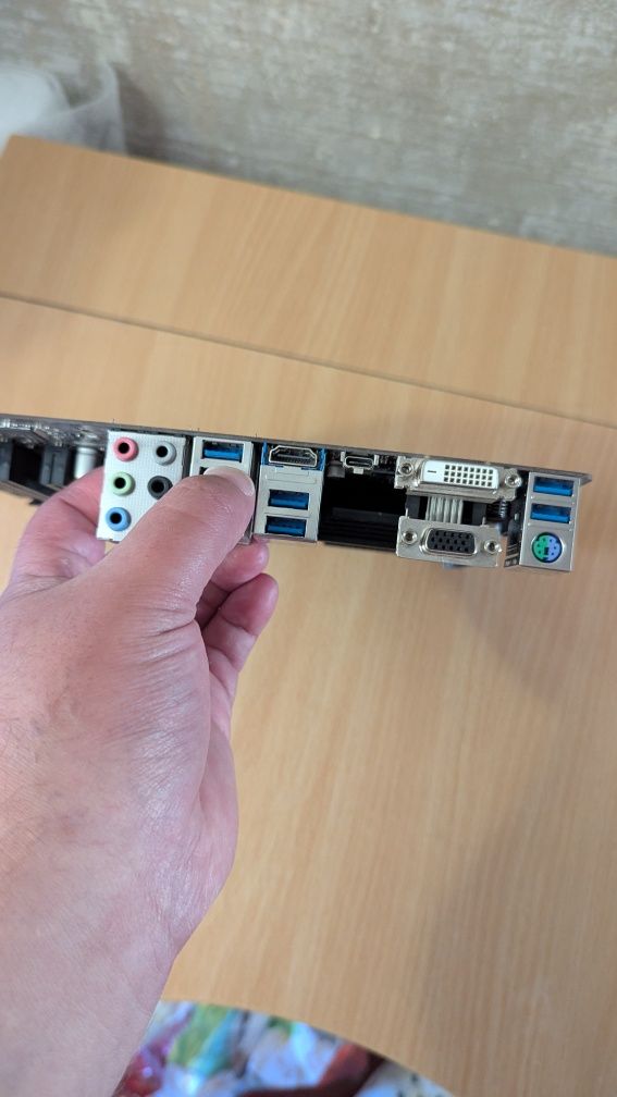Материнская Плата Gigabyte GA-Z270M-D3H Socet1151 Ddr4