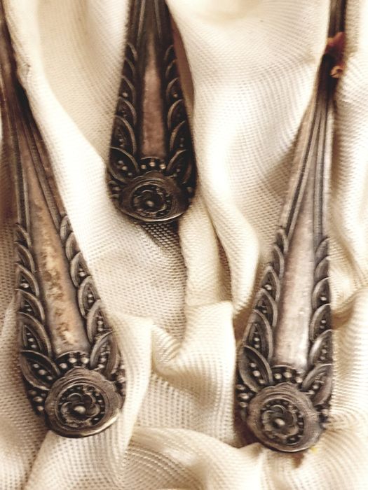 Maravilhoso conjunto de colheres de café Arte Nova em prata portuguesa