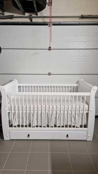 Drewniane łóżeczko niemowlące, dziecięce, materac 140x70