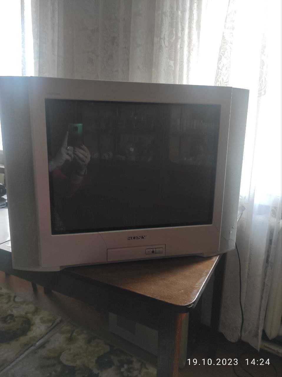 Телевизор Sony  (модель KV-21CL1K) 50 диаглналь