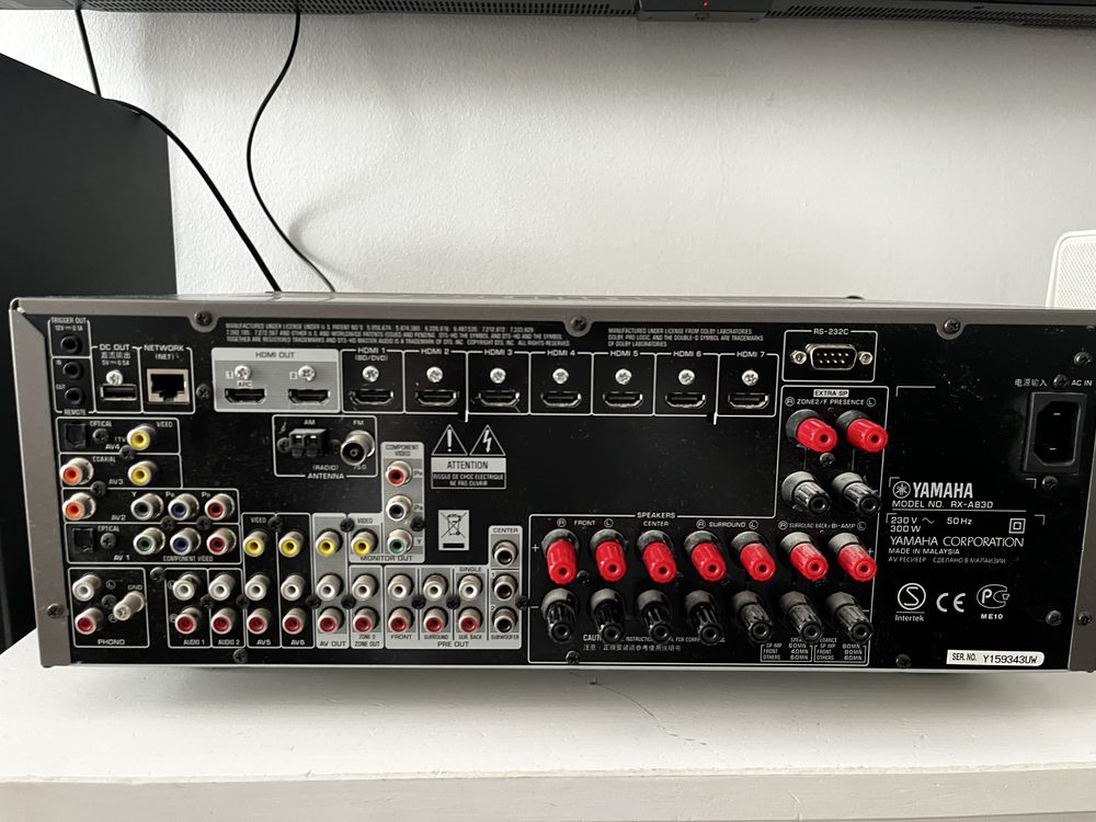 Yamaha RX-A830 amplituner