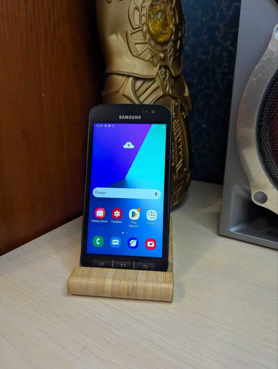 Захищений смартфон Samsung Galaxy Xcover 4   | 2/16 ГБ | Android 9