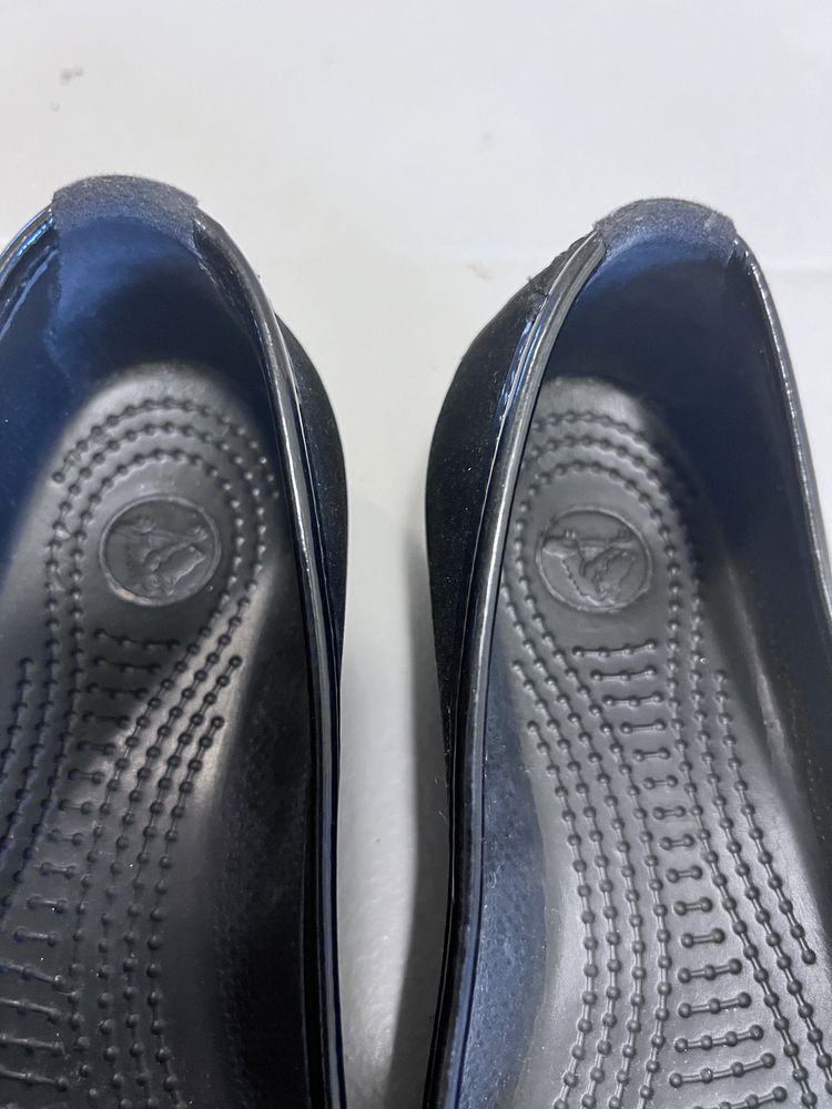 Crocs balerinki damskie czarne zamszowe w6 36