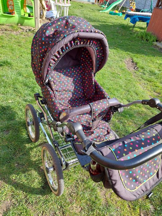 Wózek na dużych kołach