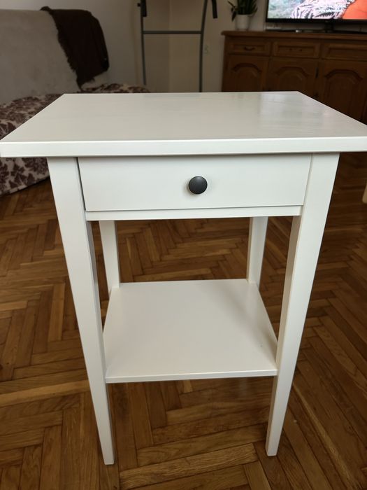 Stolik nocny Hemnes Ikea