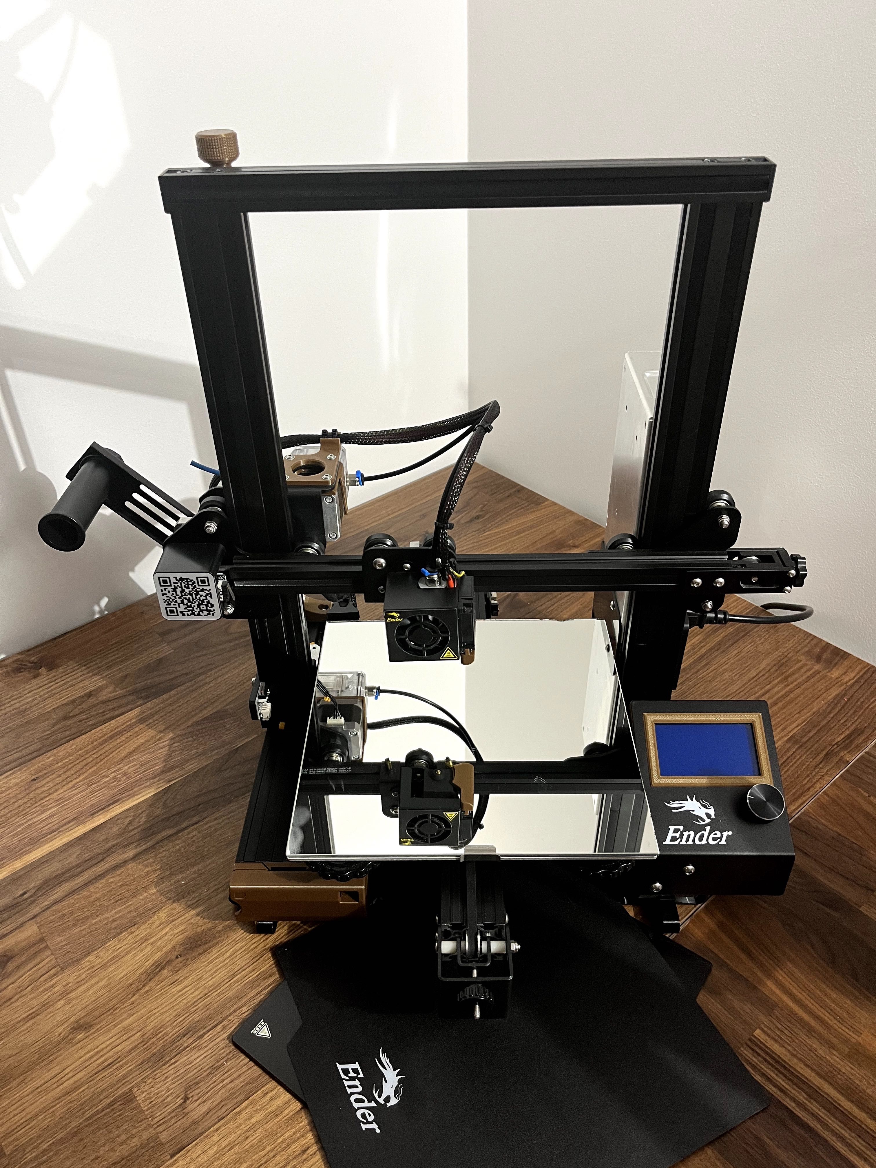 Impressora 3D Ender 3 Pro com upgrades