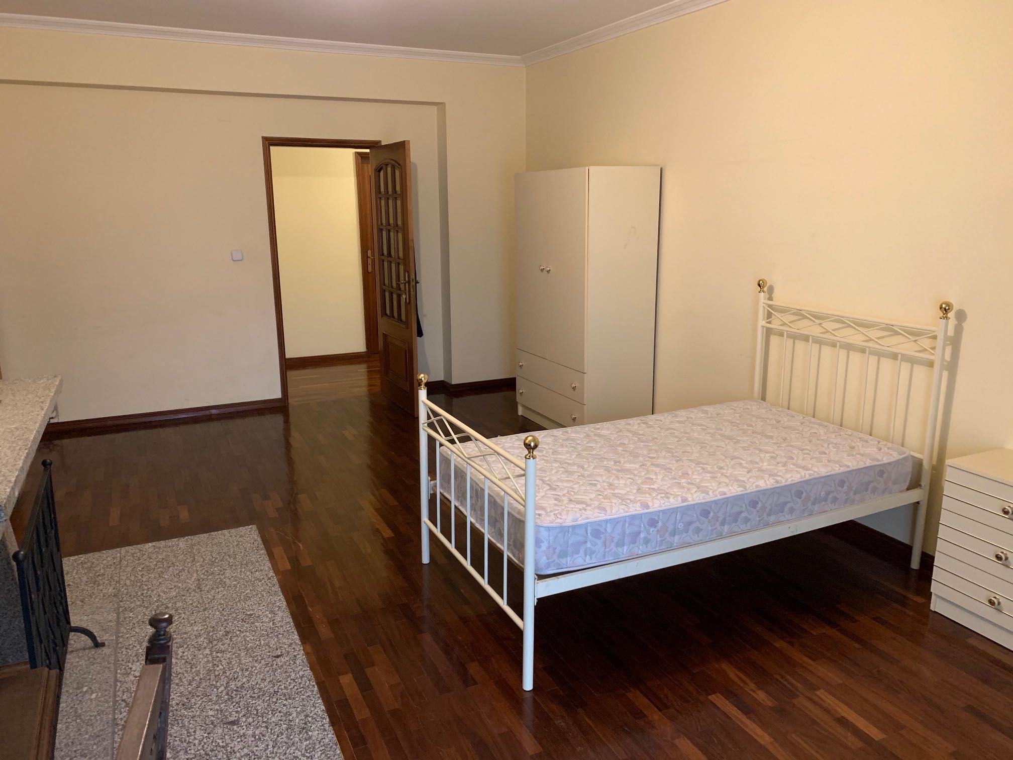 Quarto para Rapariga - Covilhã