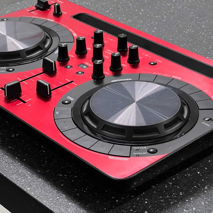 Zestaw DDJ-WeGo3 +torba + OTG + kable Kontroler Pioneer WeGO3 czerwony