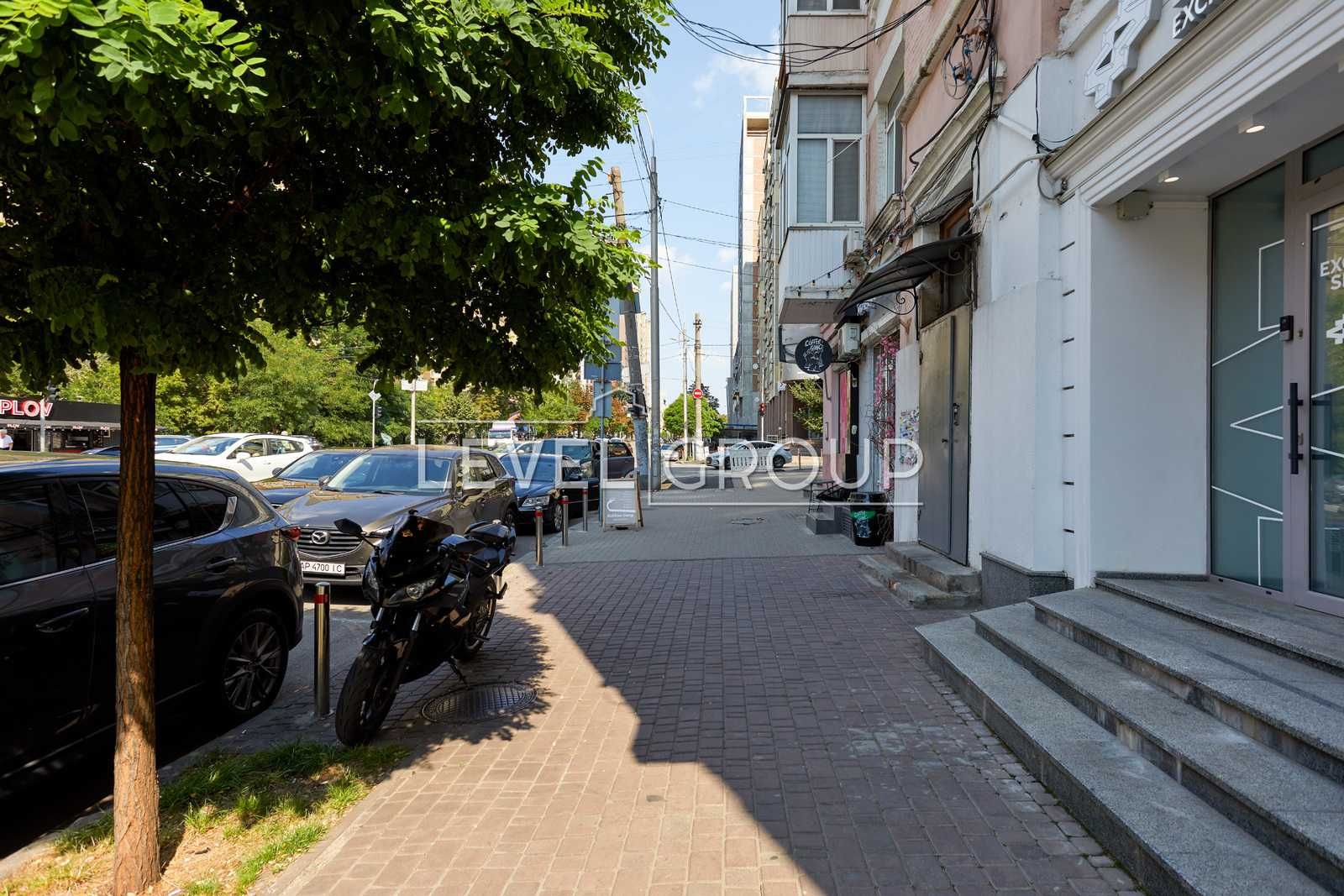Комерційне приміщення в топовій локації - Антоновича, 93 (є орендар)