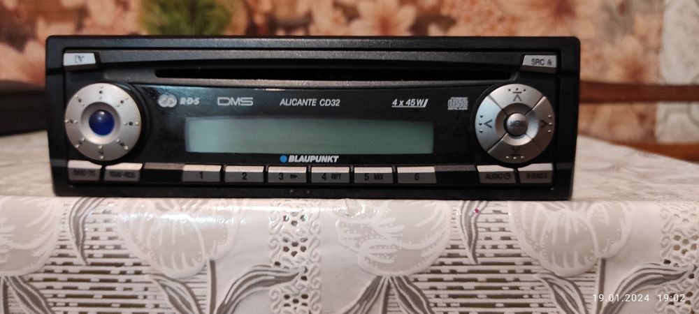 Продам магнітолу Blaupunkt