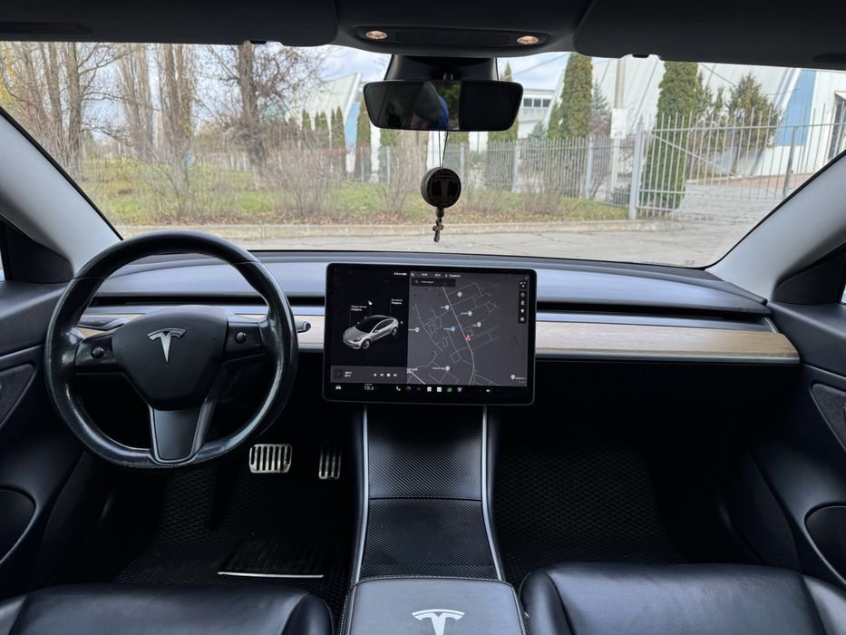 Tesla 3 Long Range | 440 км 75кВт | в ідеальному стані