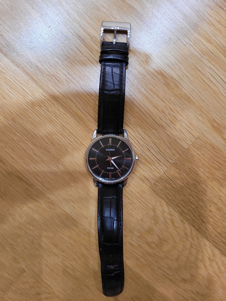 Чоловічий годинник Casio MTP-1303PL-1AVEF