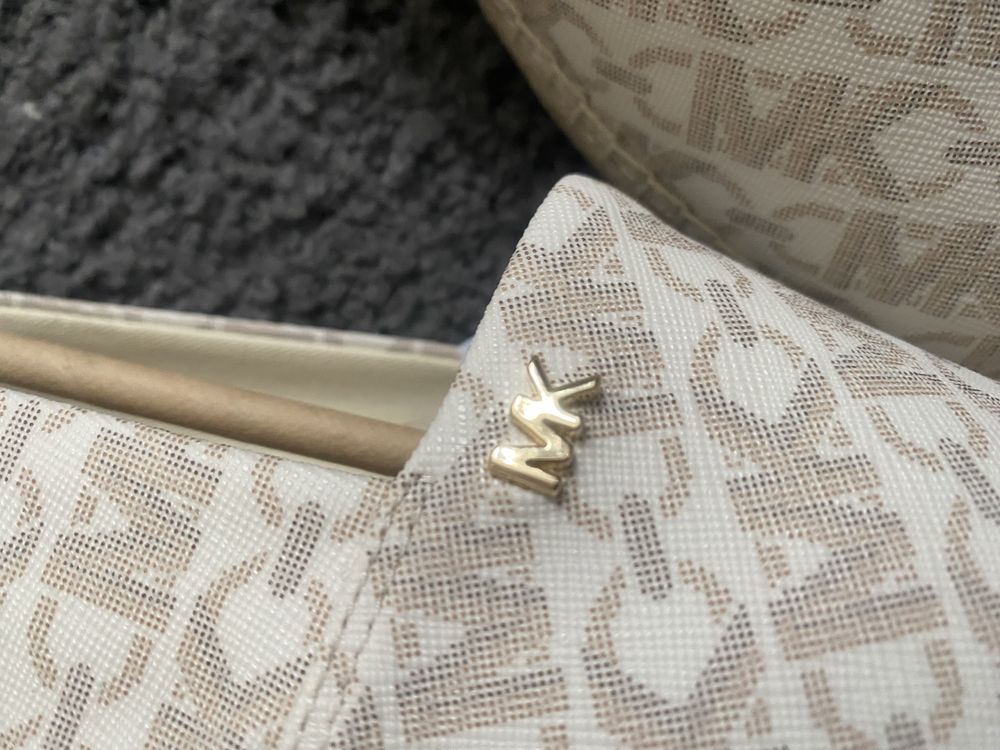 Alpercatas Michael Kors - Novas