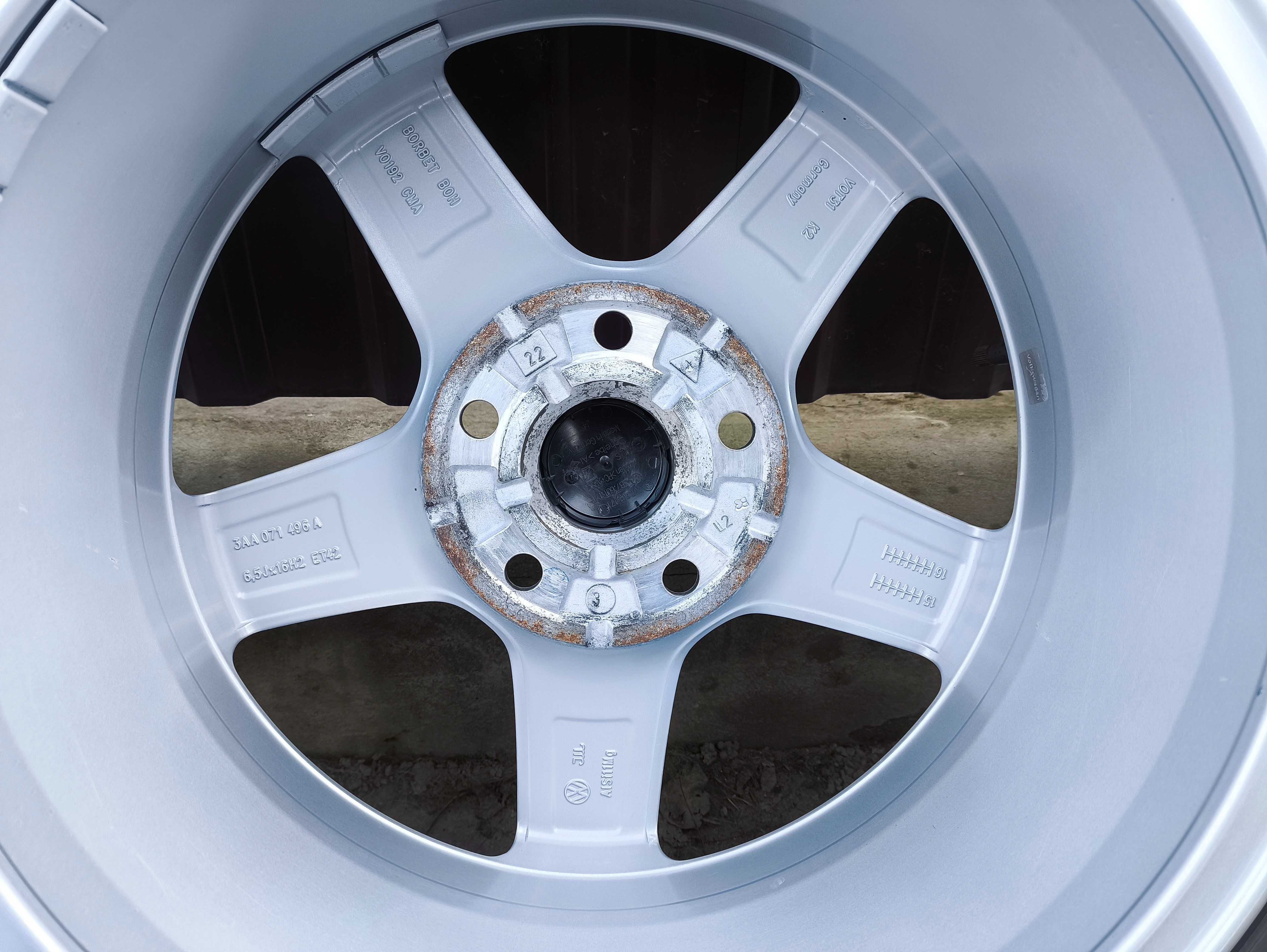 Диски R16 5x112 VW Audi Skoda Seat 3AA071496A.