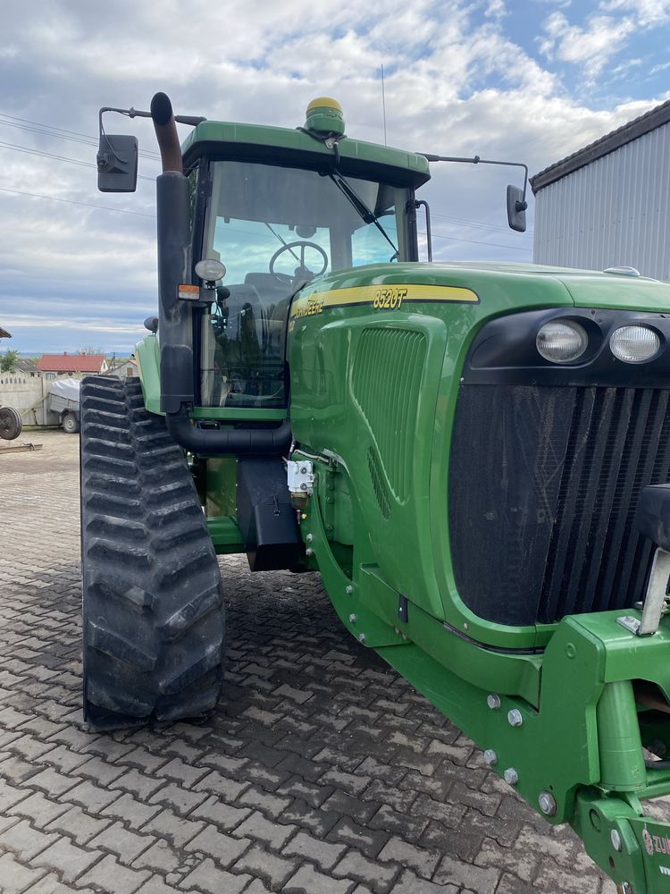 Трактор john deere 8520T