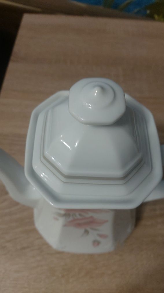 Porcelanowy dzbanek Mitterteich Bavaria – różowe kwiaty, Made in Germa