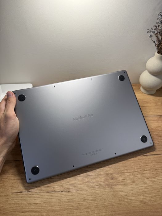 MacBook Pro 16 2021 M1 Pro 16Gb 1TB SSD 98%