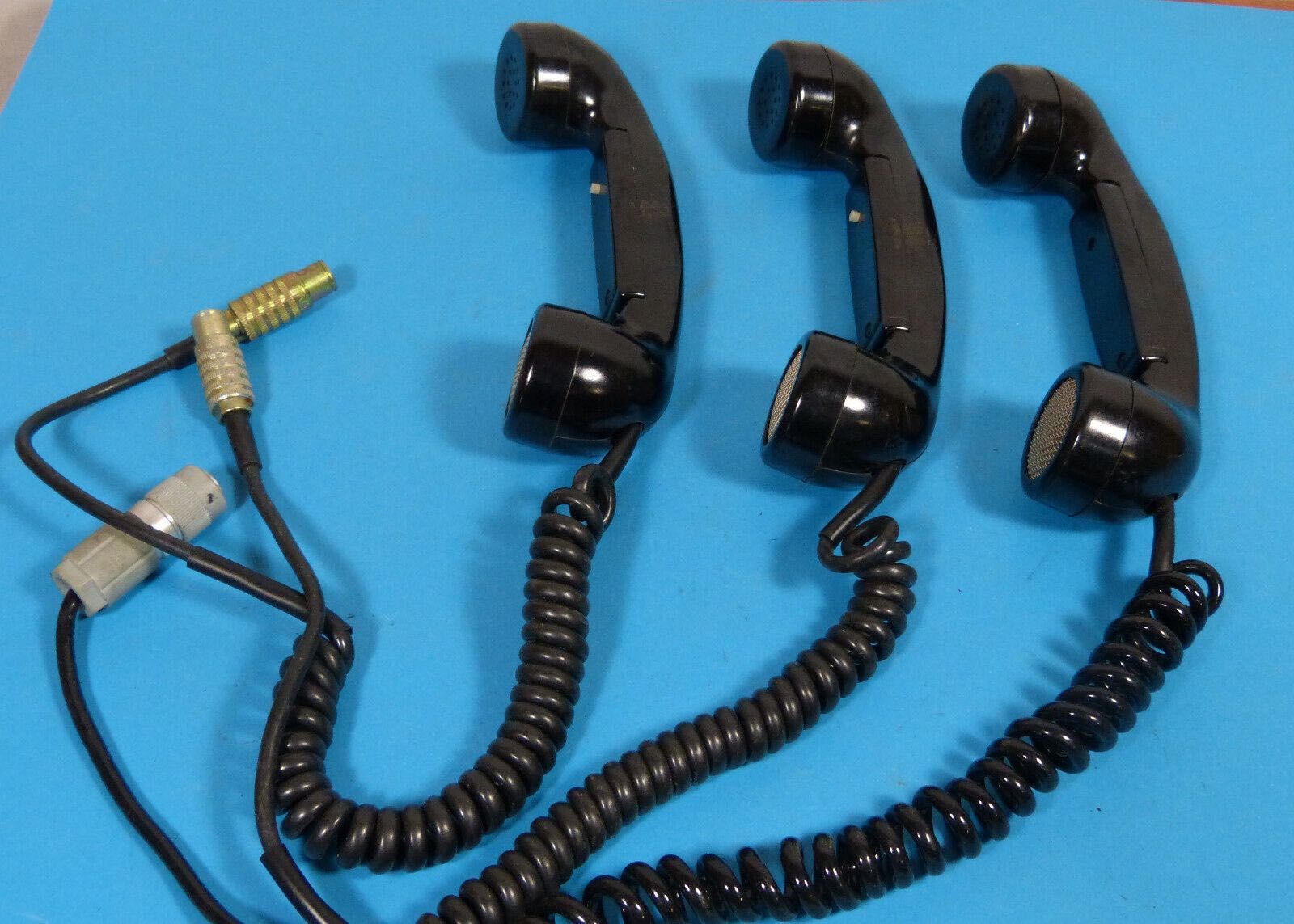 3 Auscultadores de telefones antigos , de uso militar