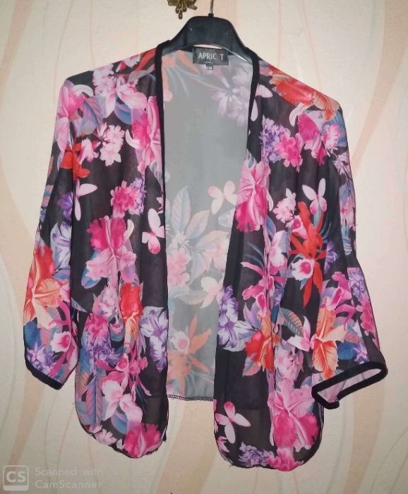 Narzutka w kwiaty, rozmiar S/M