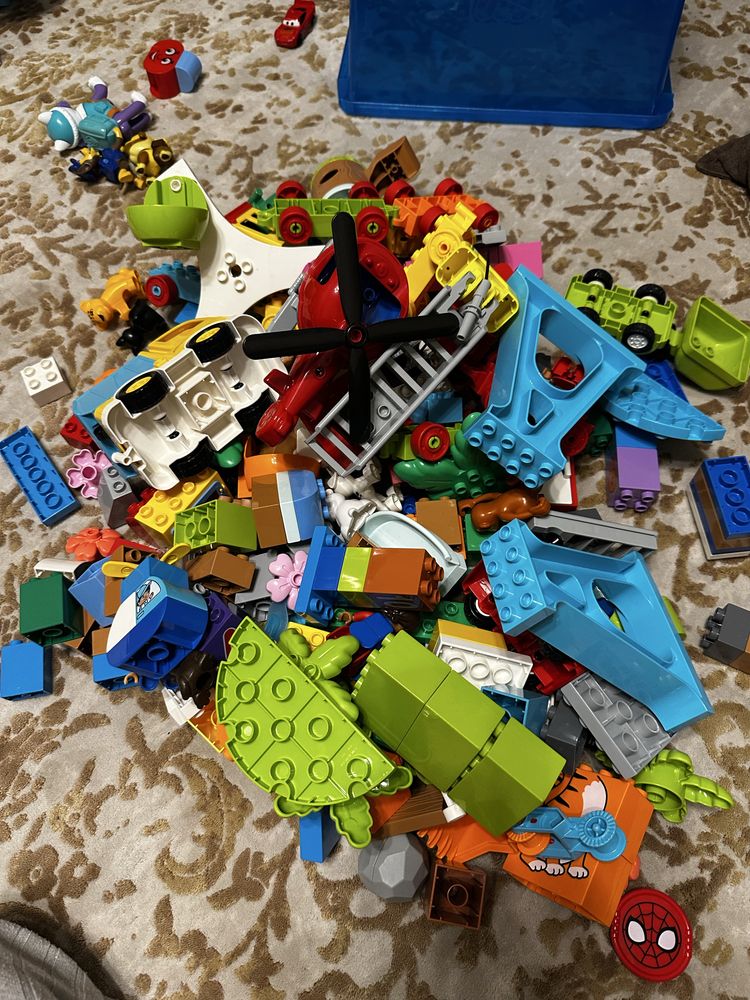 Ціла коробка Lego Duplo