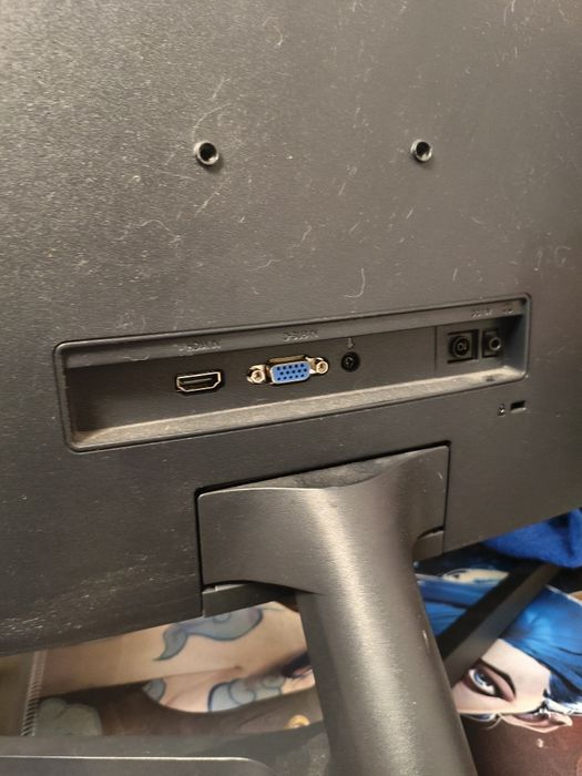 Монитор samsung 27" изогнутый