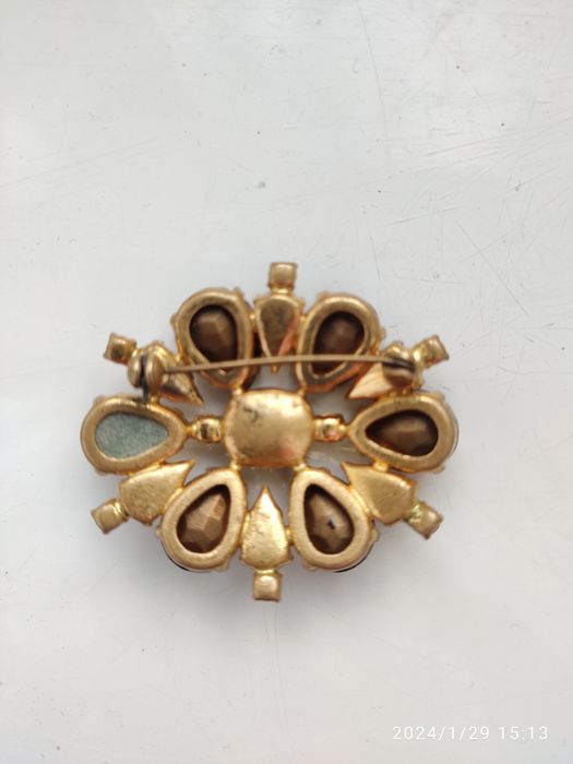 Продам брошь СССР