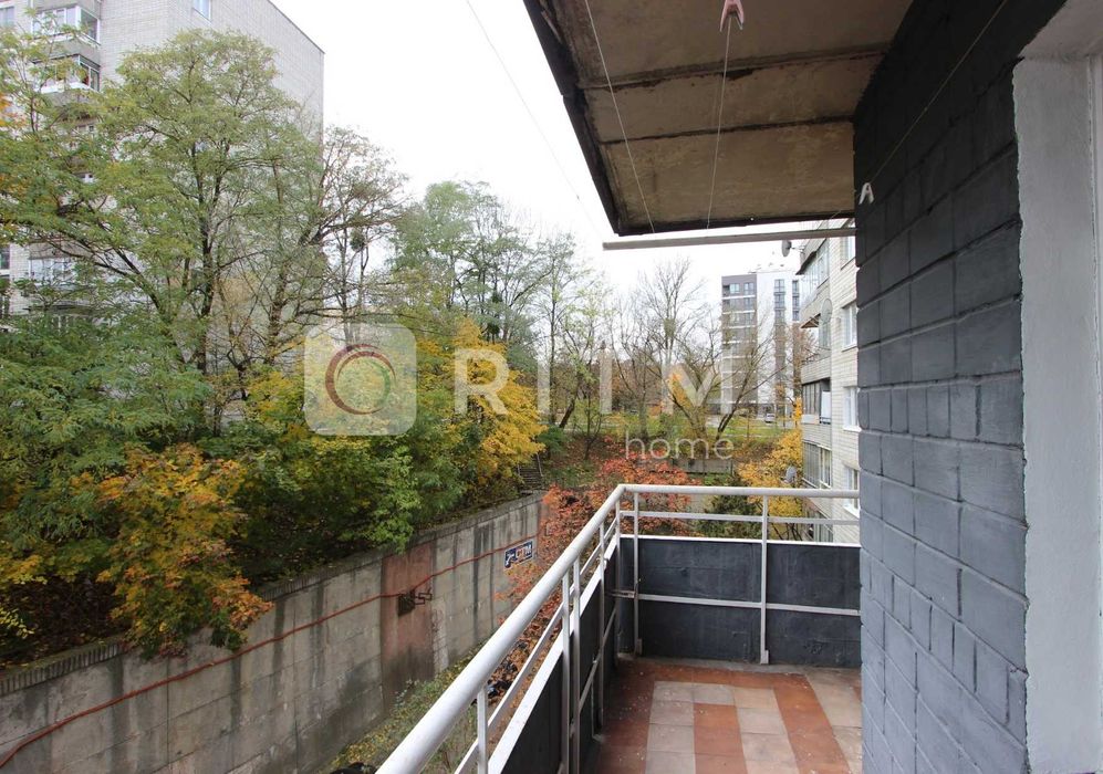 Продаж 3-кімнатної квартири з ремонтом, Личаківський район.