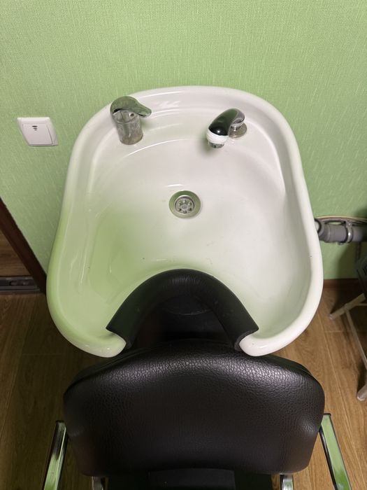 Продам мойку парикмахерскую и кресло