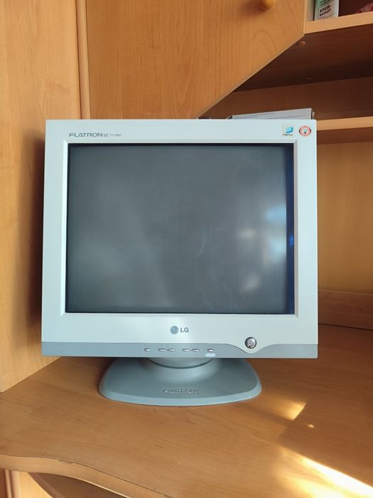 Компьютер LG, процессор, клавиатура