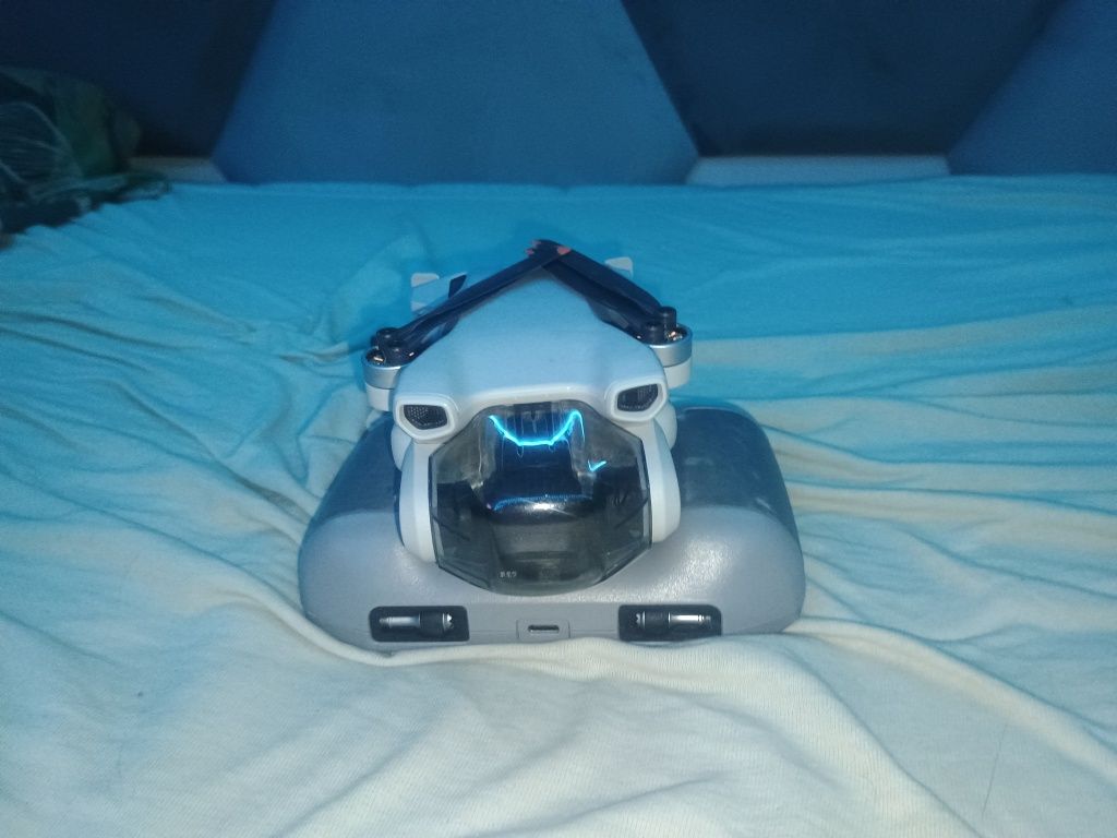 Dji mini 3 wszystko sprawne dron był używany z dwa razy