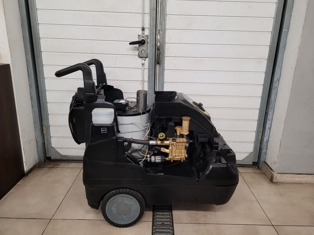 Myjka Ciśnieniowa Karcher HDS 6/14 C * Gorąca Woda * 230V *