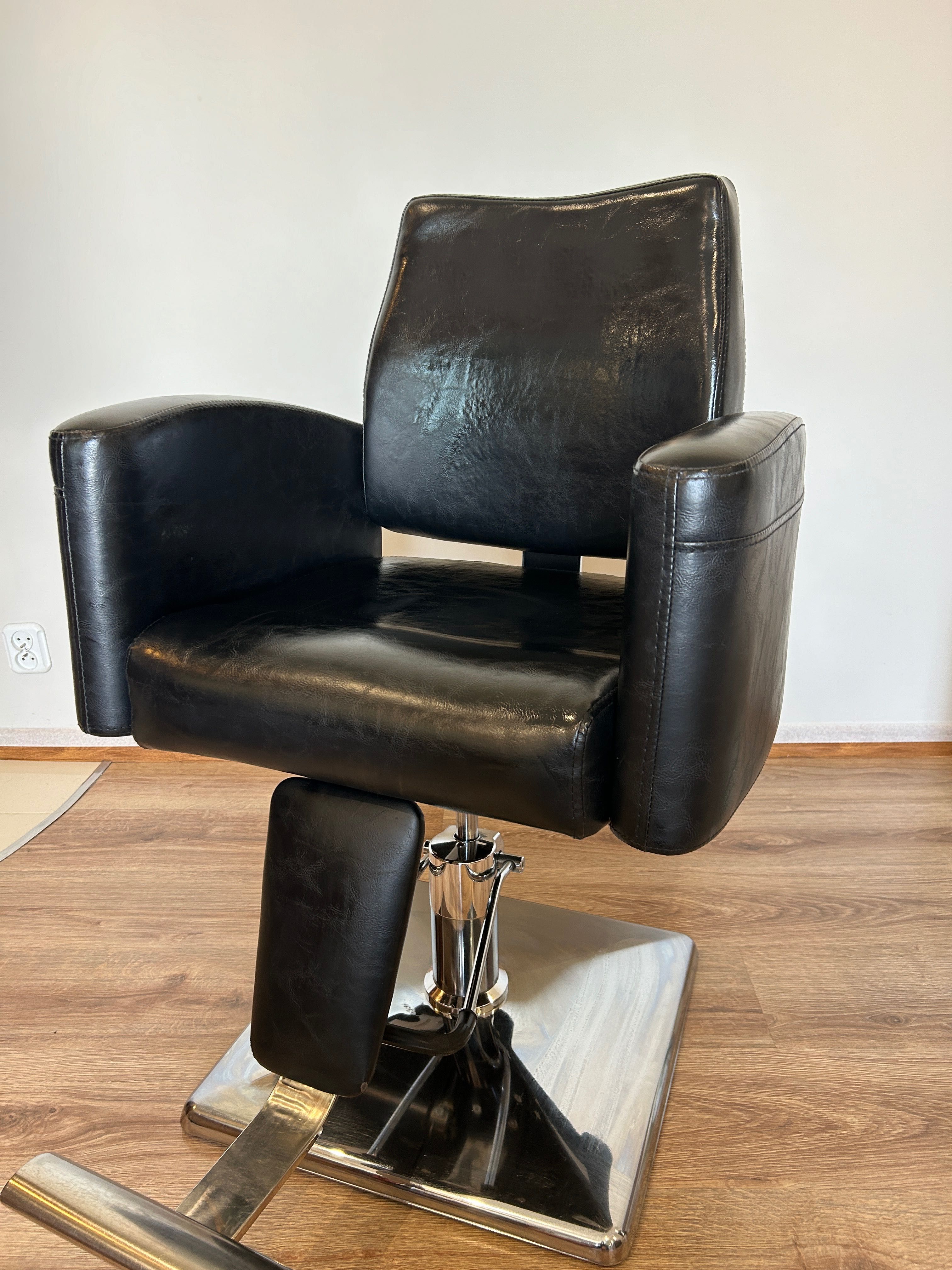Fotel barberski gabbiano