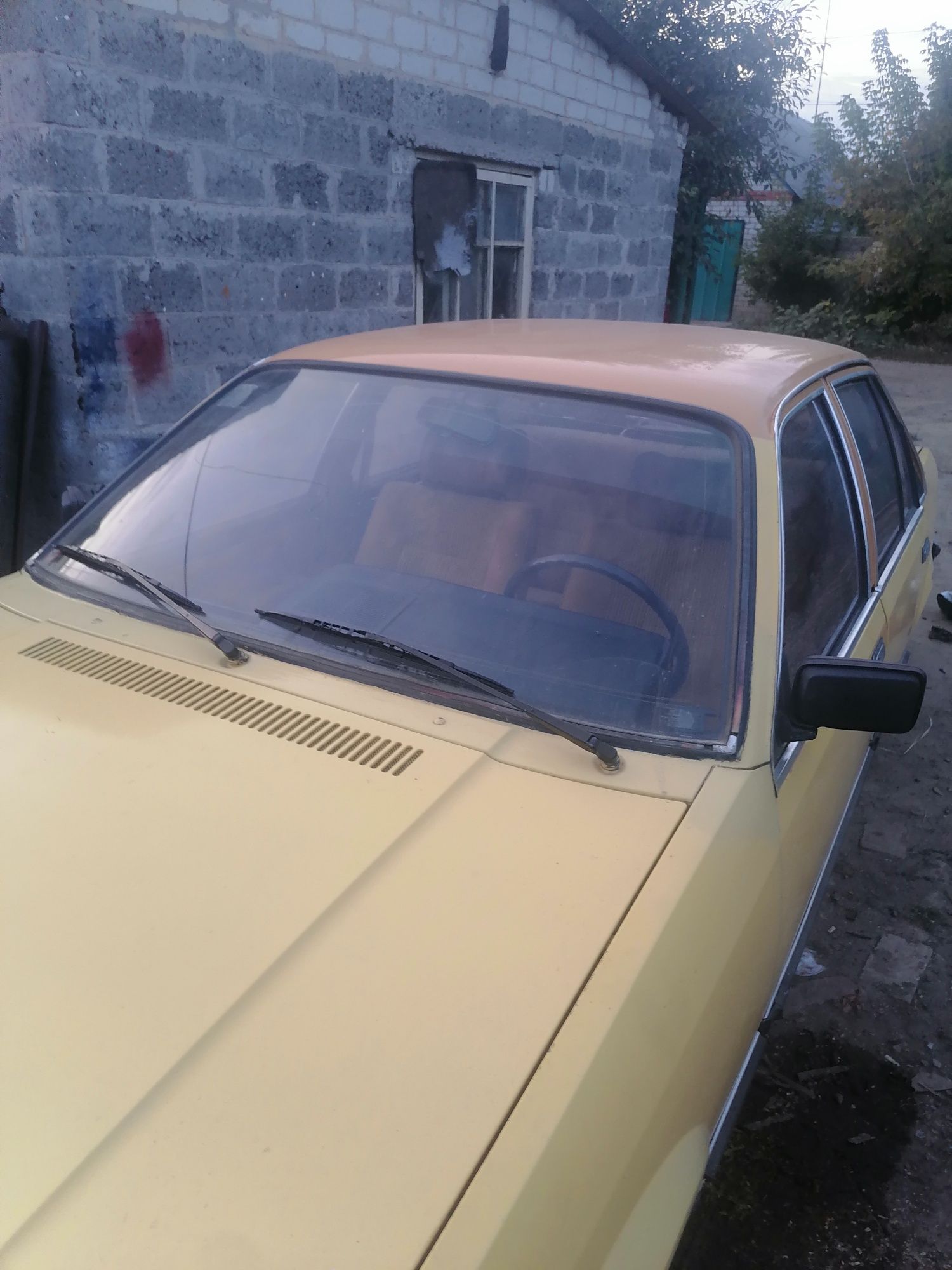 Продам Opel Rekord в хорошем состоянии 1978 года почти капсула времени